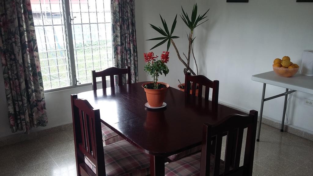 Autana Bed & Breakfast 下博克特 外观 照片