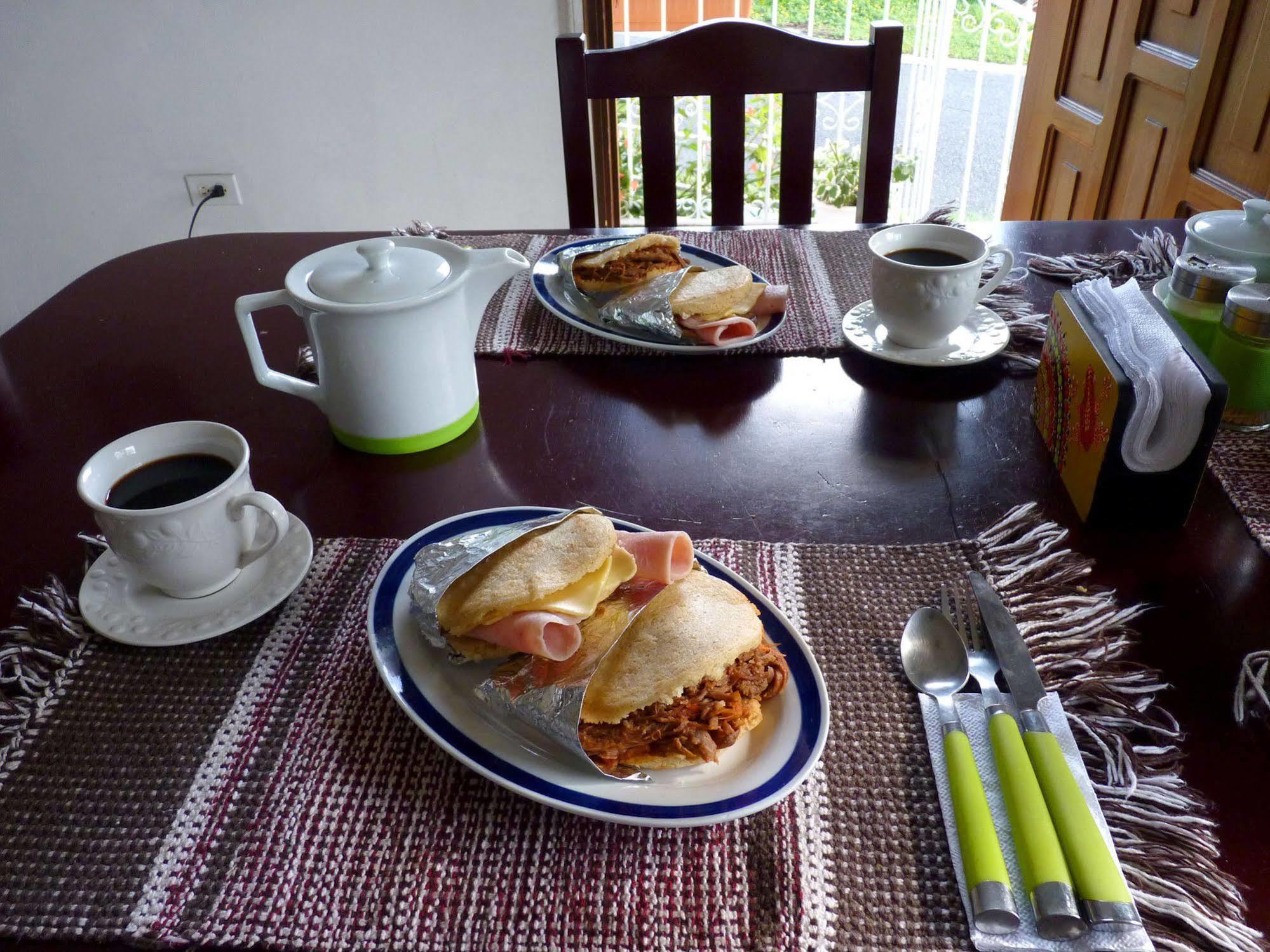 Autana Bed & Breakfast 下博克特 外观 照片